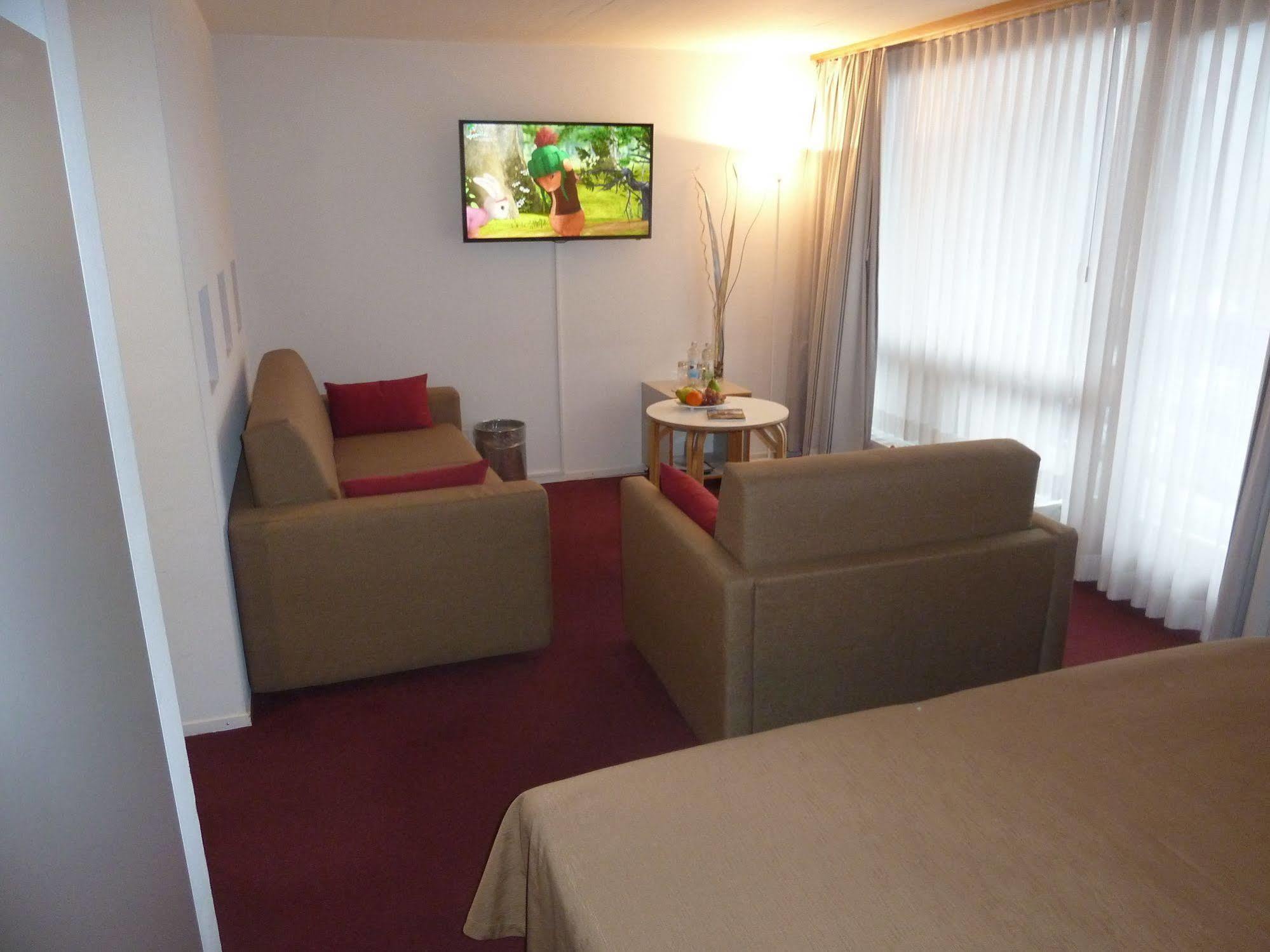 Hotel Kreuz Ленк Екстер'єр фото